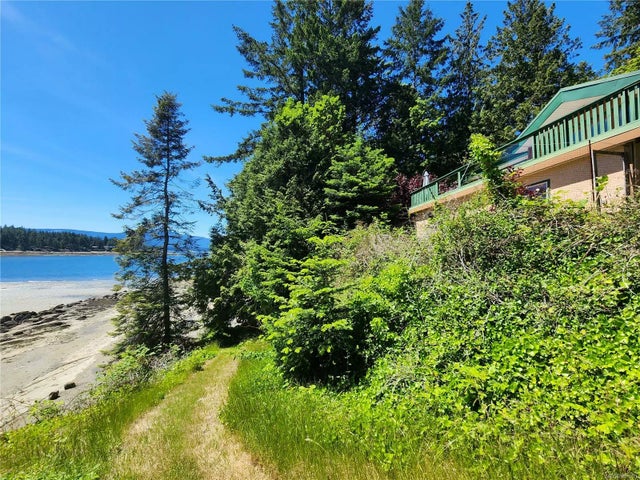 4 of 32 - 378 Decourcy Dr, Gabriola Island, BC