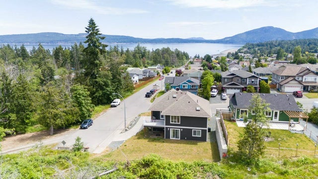 2 of 39 - 1732 Chaplin St, Crofton, BC