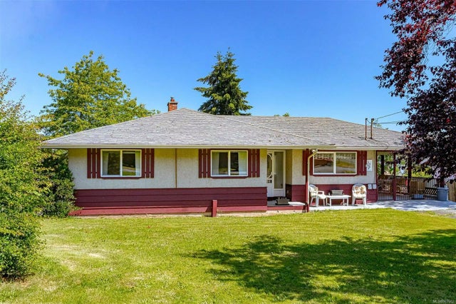 1 of 53 - 1569 Adelaide St, Crofton, BC