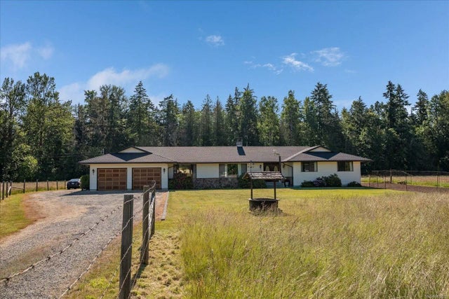 2 of 71 - 1060/1064 Pratt Rd, Hilliers, BC