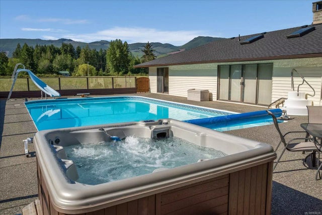 5 of 71 - 1060/1064 Pratt Rd, Hilliers, BC