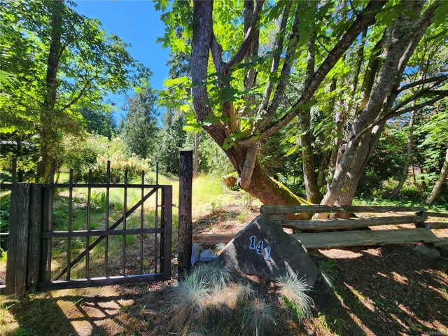 2 of 15 - Lot 8 Rosislos Blvd, Gabriola Island, BC