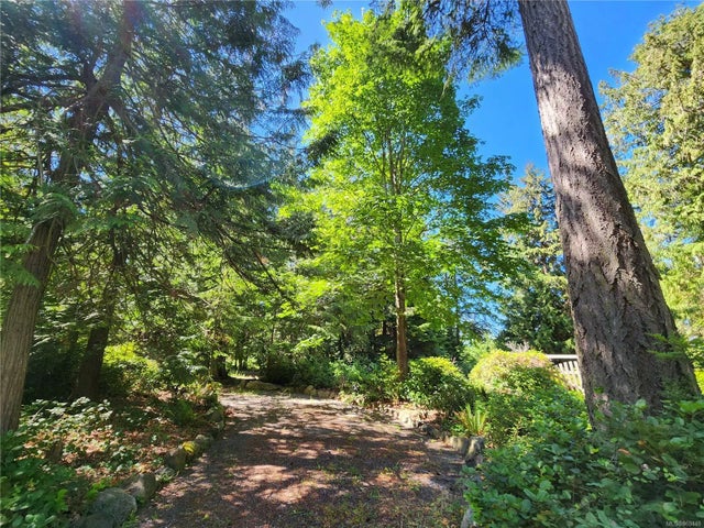 4 of 15 - Lot 8 Rosislos Blvd, Gabriola Island, BC