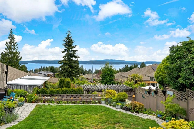 1 of 37 - 3324 Cook St, Chemainus, BC