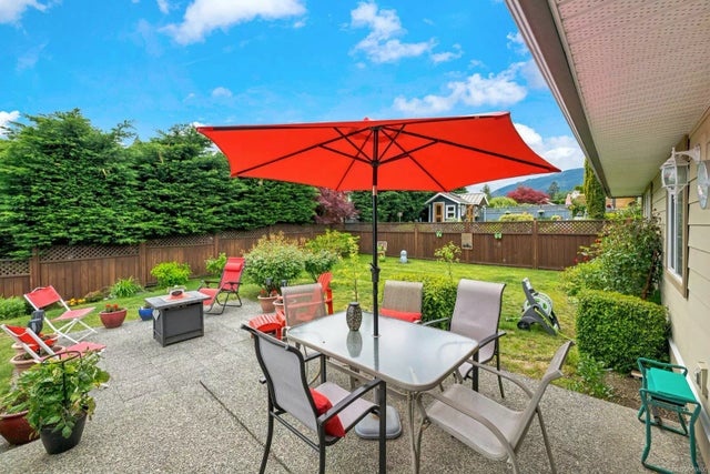 3 of 37 - 3324 Cook St, Chemainus, BC