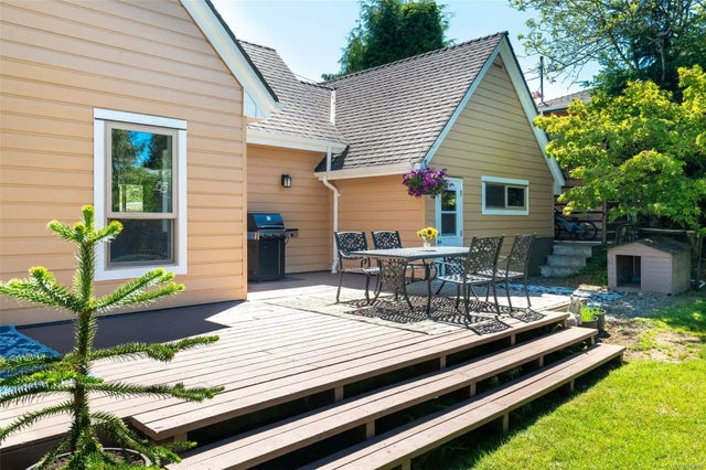 2 of 49 - 1351 Cherry Point Rd, Cowichan Bay, BC