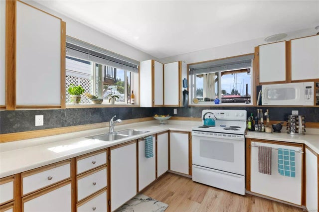 3 of 61 - 1705 Cowichan Bay Rd 4, Cowichan Bay, BC