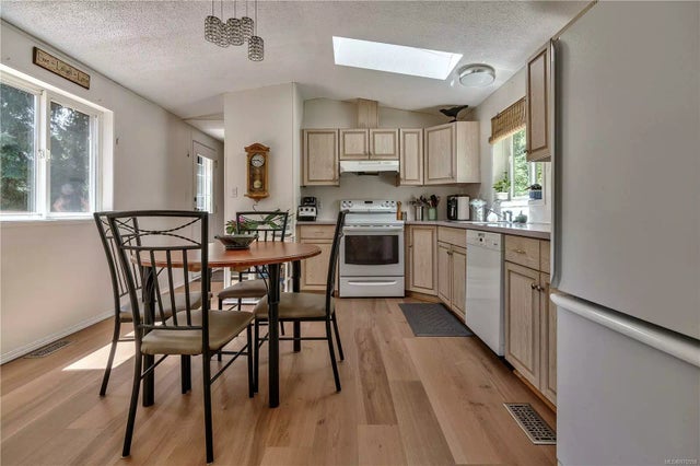 5 of 43 - 2381 Mcdivitt Dr, Nanoose Bay, BC