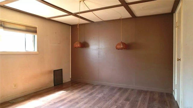 4 of 14 - 8056 York Ave, Crofton, BC