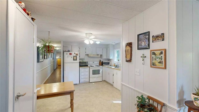 4 of 22 - 625 Gallagher Way, Gabriola Island, BC