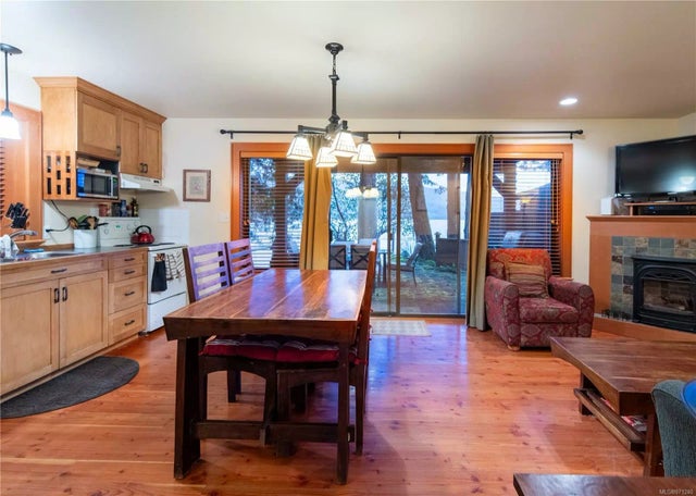 4 of 45 - 8360 Sa-seen-os Rd 4, Youbou, BC