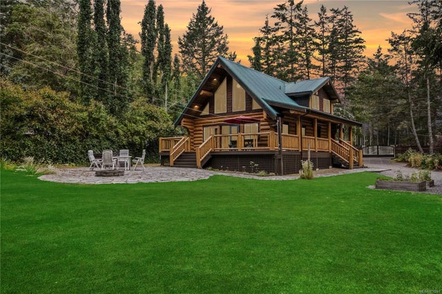 1 of 50 - 3079 Commodore Way, Gabriola Island, BC