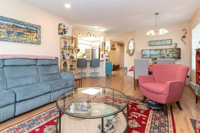 2 of 31 - 3000 Oak St 402a, Chemainus, BC