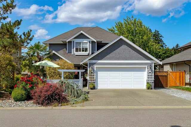 1 of 40 - 1913 Falcon Cres, Cowichan Bay, BC