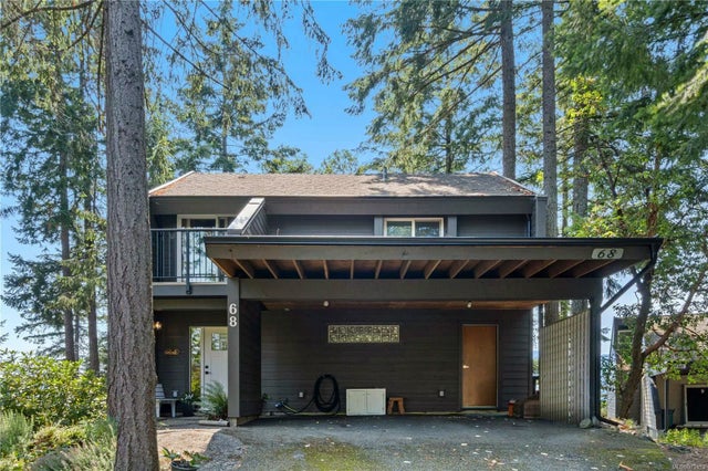 2 of 37 - 68 Summit Dr, Nanaimo, BC