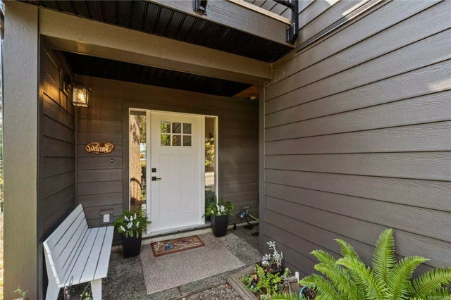 3 of 37 - 68 Summit Dr, Nanaimo, BC