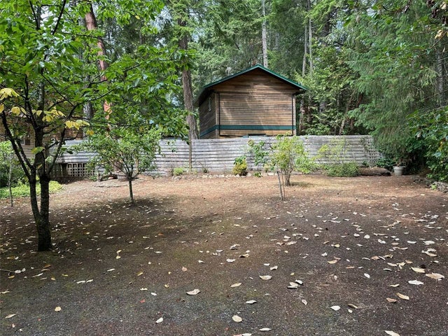 3 of 19 - 989 Pat Burns Ave, Gabriola Island, BC