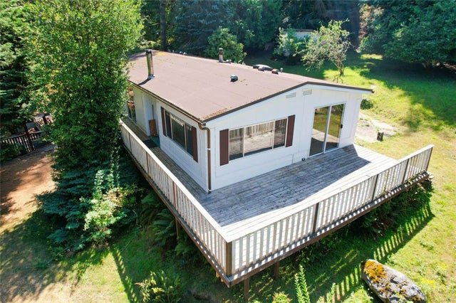 1 of 29 - 1461 Moby Dick's Way, Gabriola Island, BC