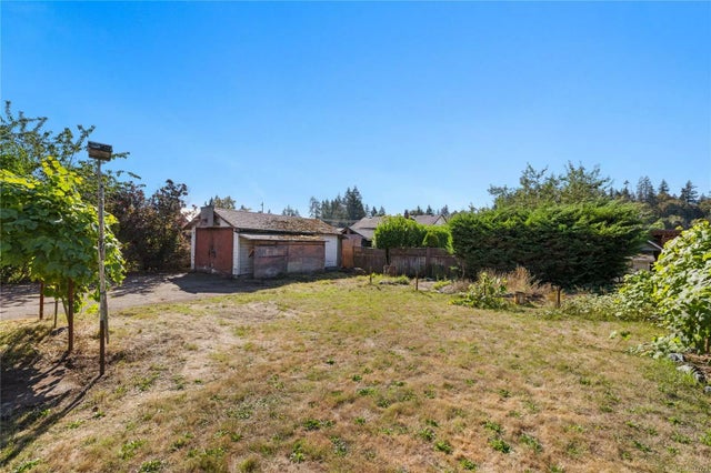 5 of 27 - 2884 Rose St, Chemainus, BC