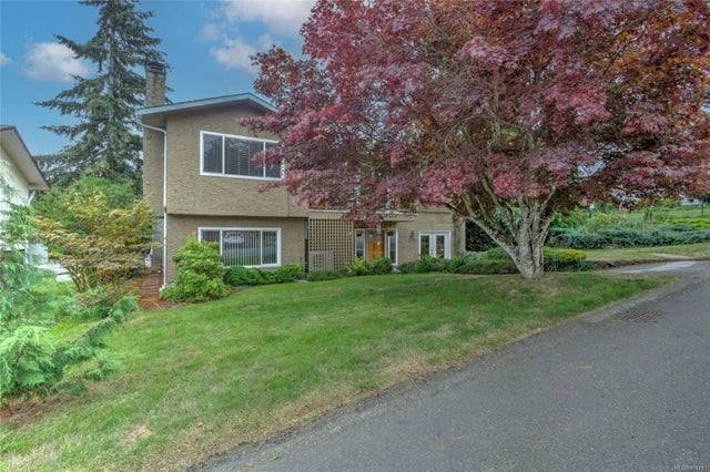 1 of 72 - 3298 Cook St, Chemainus, BC