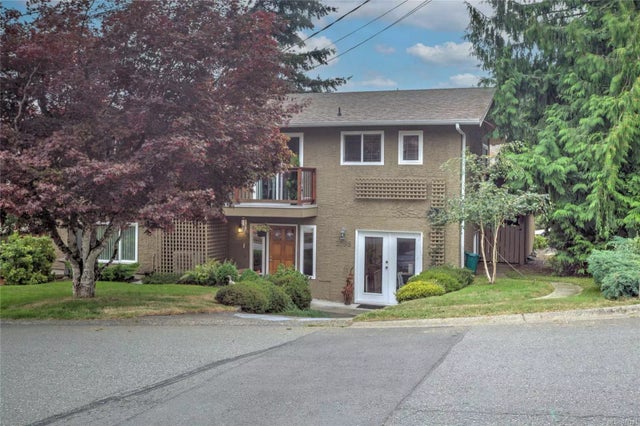 2 of 72 - 3298 Cook St, Chemainus, BC