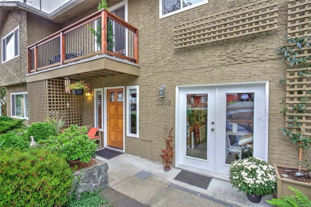 4 of 72 - 3298 Cook St, Chemainus, BC