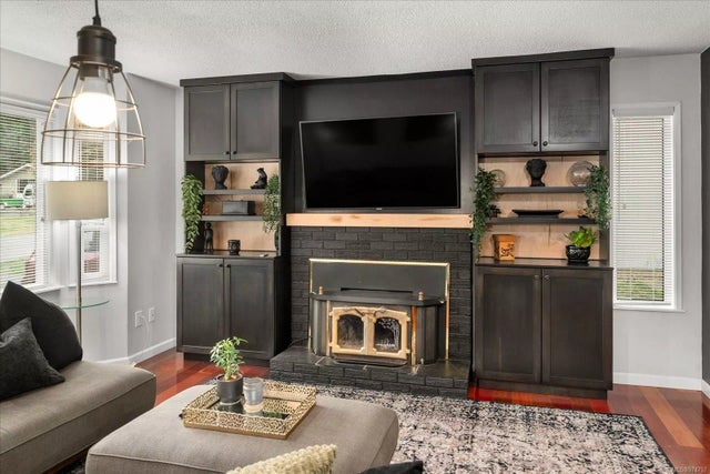 5 of 39 - 3716 Howden Dr, Nanaimo, BC