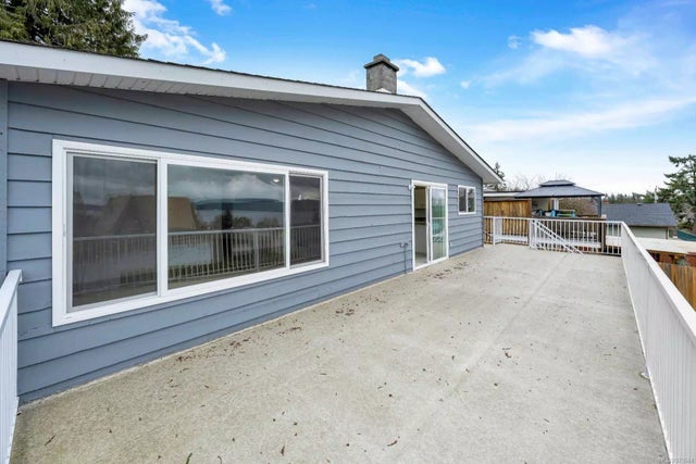 2 of 32 - 8047 Arthur St, Crofton, BC