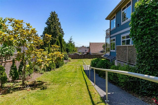 2 of 12 - 2951 Oak St 203c, Chemainus, BC