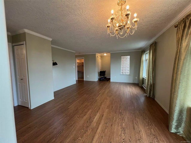 4 of 12 - 2951 Oak St 203c, Chemainus, BC