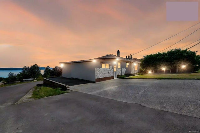 2 of 49 - 10107 Victoria Rd, Chemainus, BC