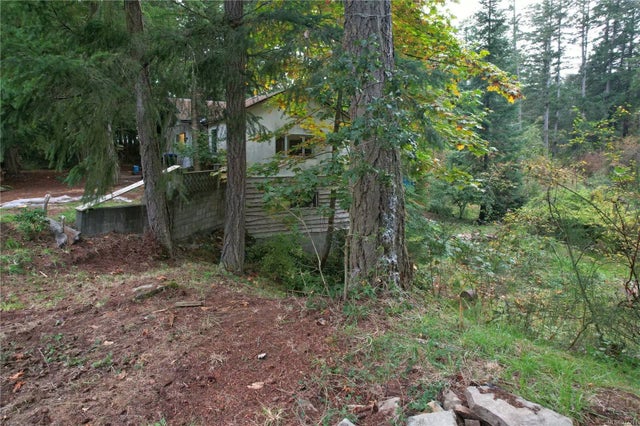 2 of 16 - 3260 South Rd, Gabriola Island, BC