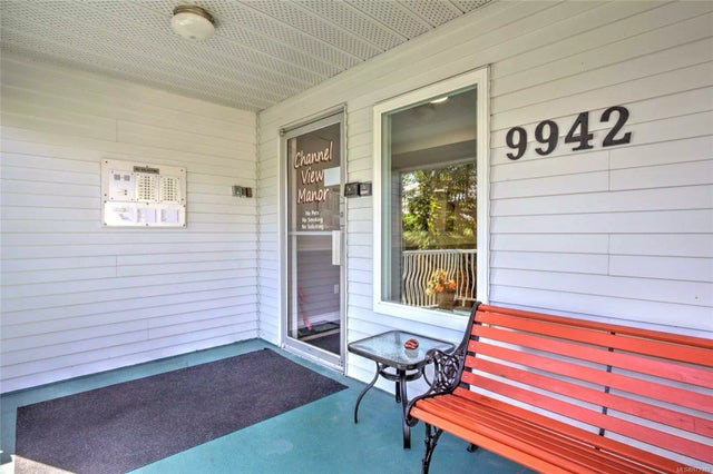 3 of 43 - 9942 Daniel St 202, Chemainus, BC