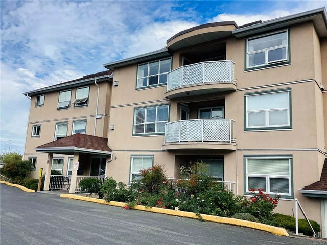 1 of 27 - 3000 Oak St 302b, Chemainus, BC