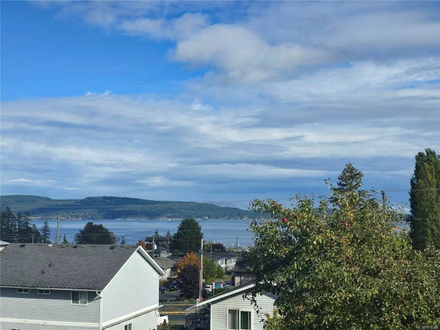 4 of 26 - 8097 Arthur St, Crofton, BC