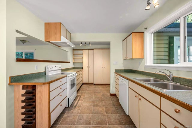 2 of 27 - 3046 Rinvold Rd, Hilliers, BC