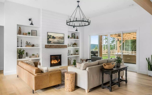 4 of 73 - 662 Gowlland Rd, Highlands, BC