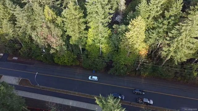 3 of 8 - 6060 Nelson Rd, Nanaimo, BC