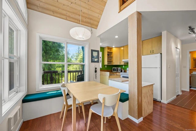 4 of 42 - 264 Yakka Way, Cortes Island, BC