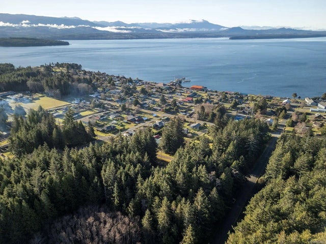 3 of 22 - 415 13th Ave, Sointula, BC