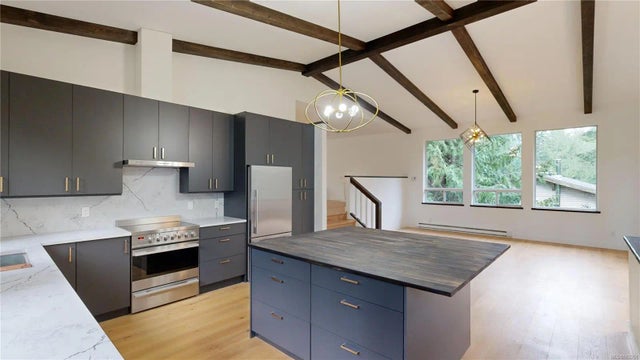 2 of 36 - 750 Clarendon Rd, Gabriola Island, BC