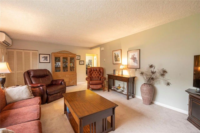 5 of 38 - 635 Pinewood Rd, Gabriola Island, BC