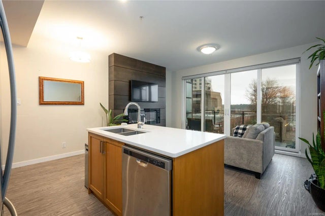 4 of 35 - 91 Chapel St 402, Nanaimo, BC