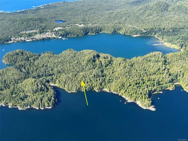 2 of 9 - Sl9 Hot Springs Oceanside , Tofino, BC