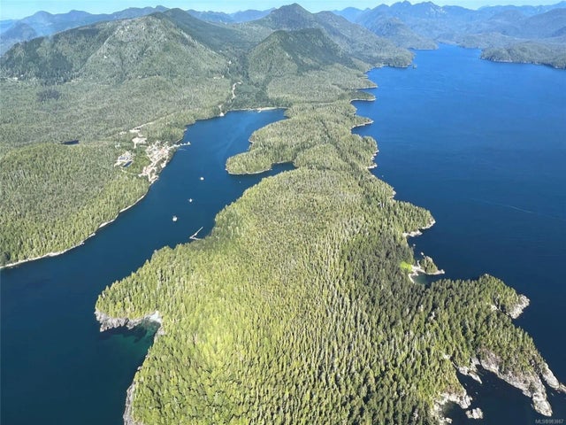 4 of 9 - Sl9 Hot Springs Oceanside , Tofino, BC