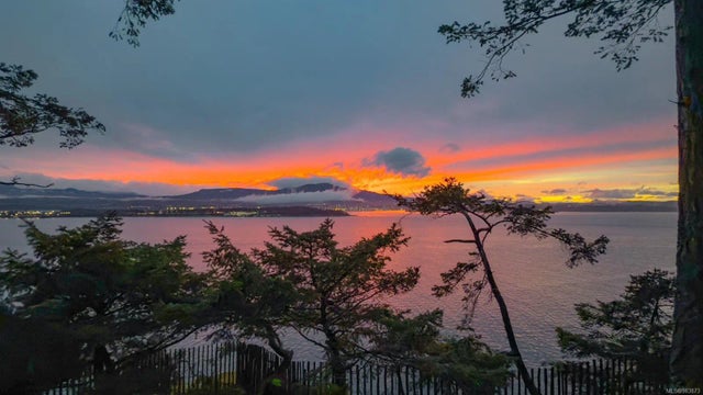 2 of 60 - 975 Canso Rd, Gabriola Island, BC