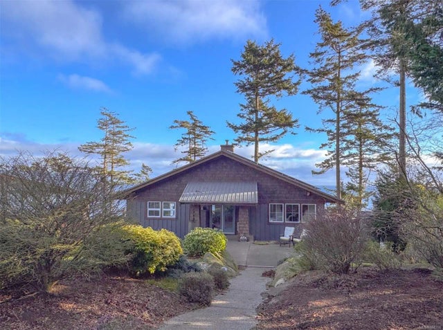 2 of 32 - 1064 Berry Point Rd, Gabriola Island, BC