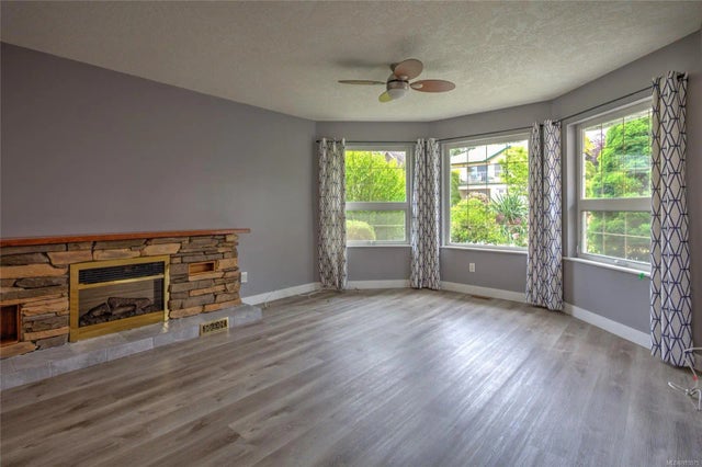 3 of 52 - 8106 Spinnaker Pl, Crofton, BC