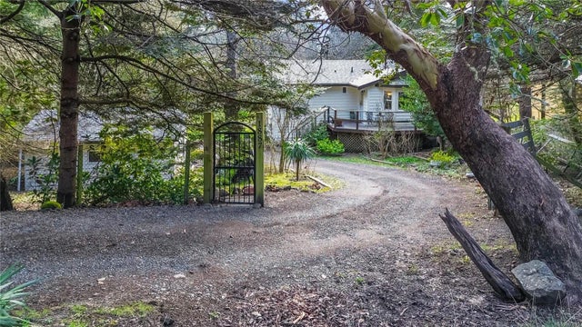 3 of 39 - 1887 Garland Dr, Gabriola Island, BC