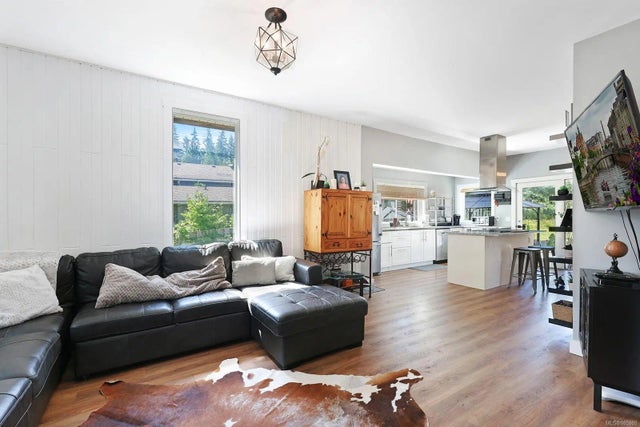 3 of 25 - 5617 Musgrave Rd, Union Bay, BC